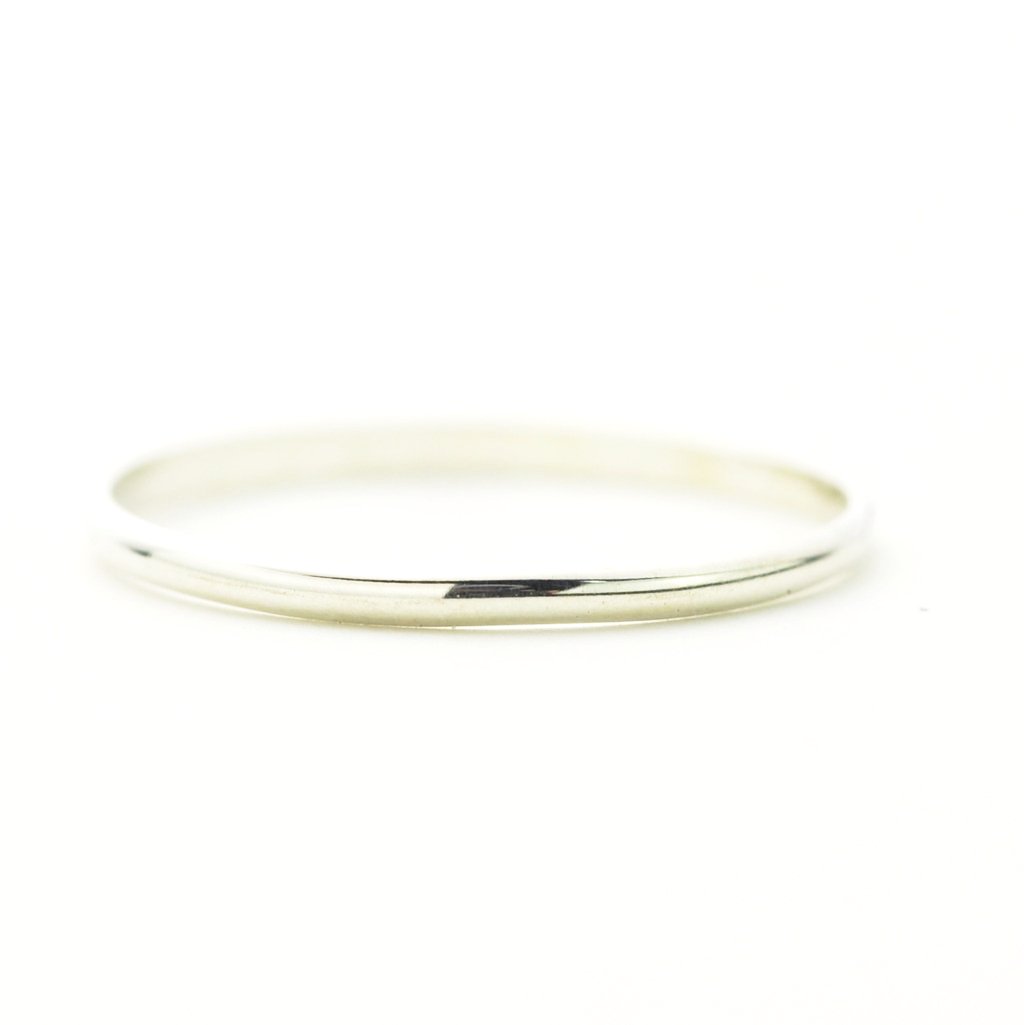 Simple Smooth Ring