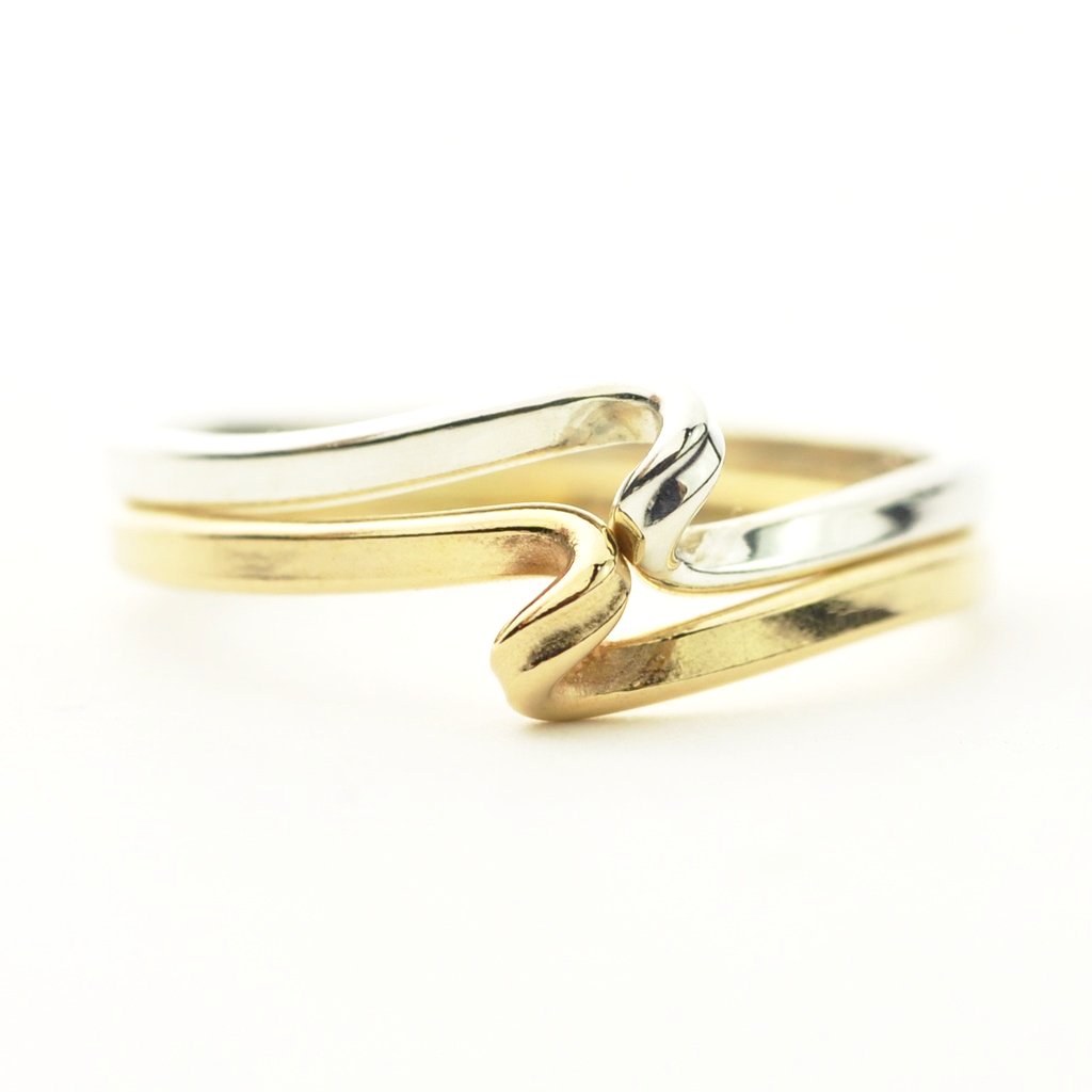 Wave Twisted Ring