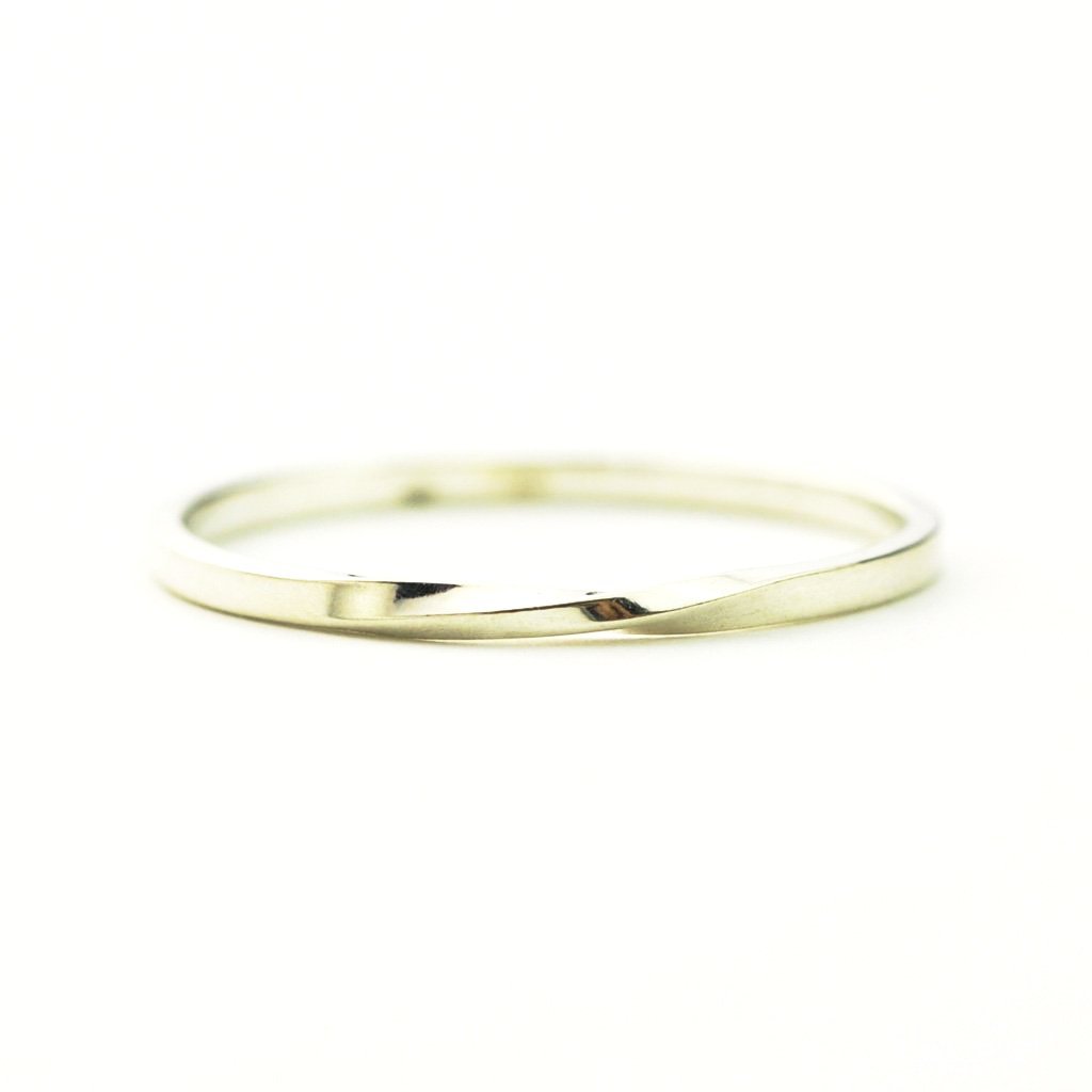 Mobius Ring