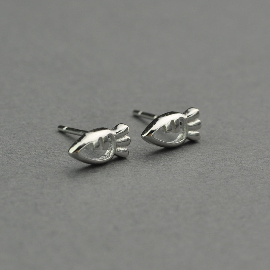 Carrots stud earring