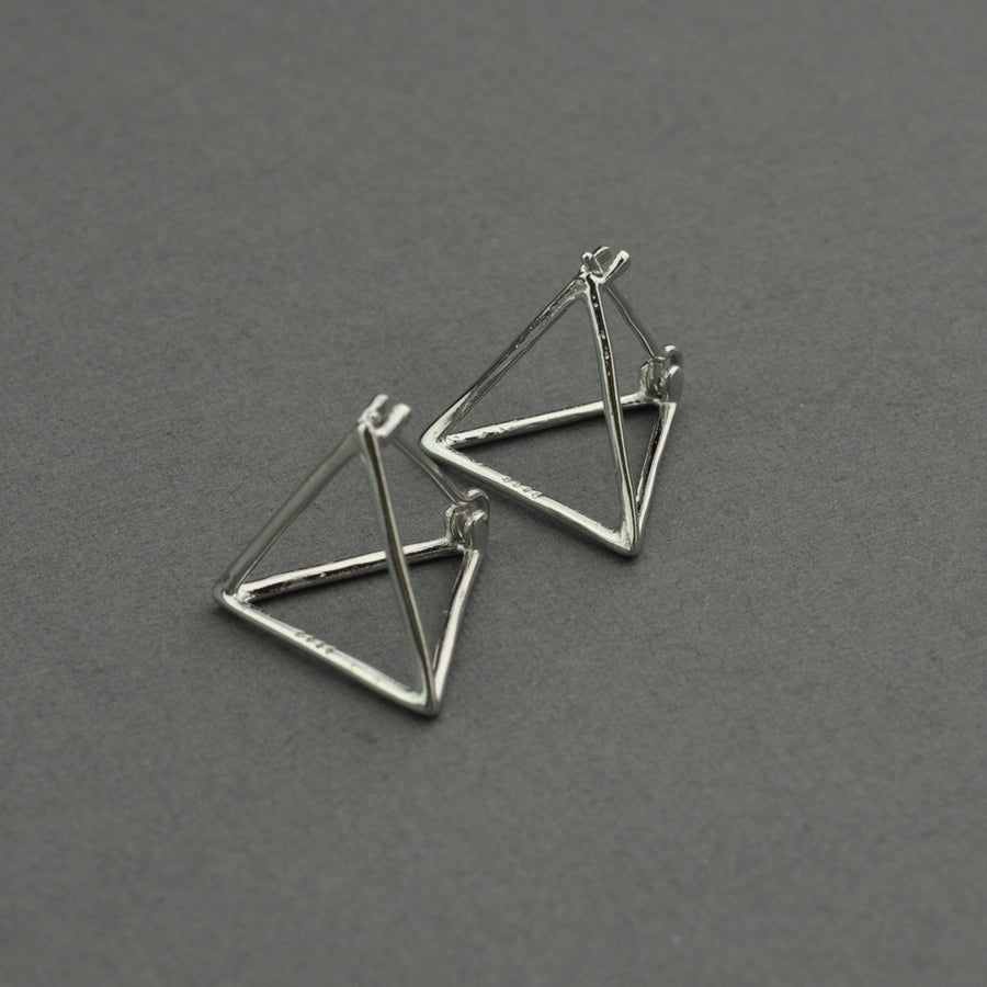 Modern 3D triangular pyramid stud earring