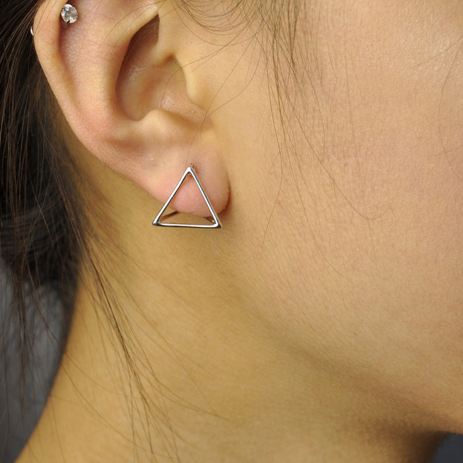 Modern 3D triangular pyramid stud earring