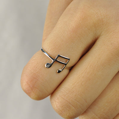 Music note ring