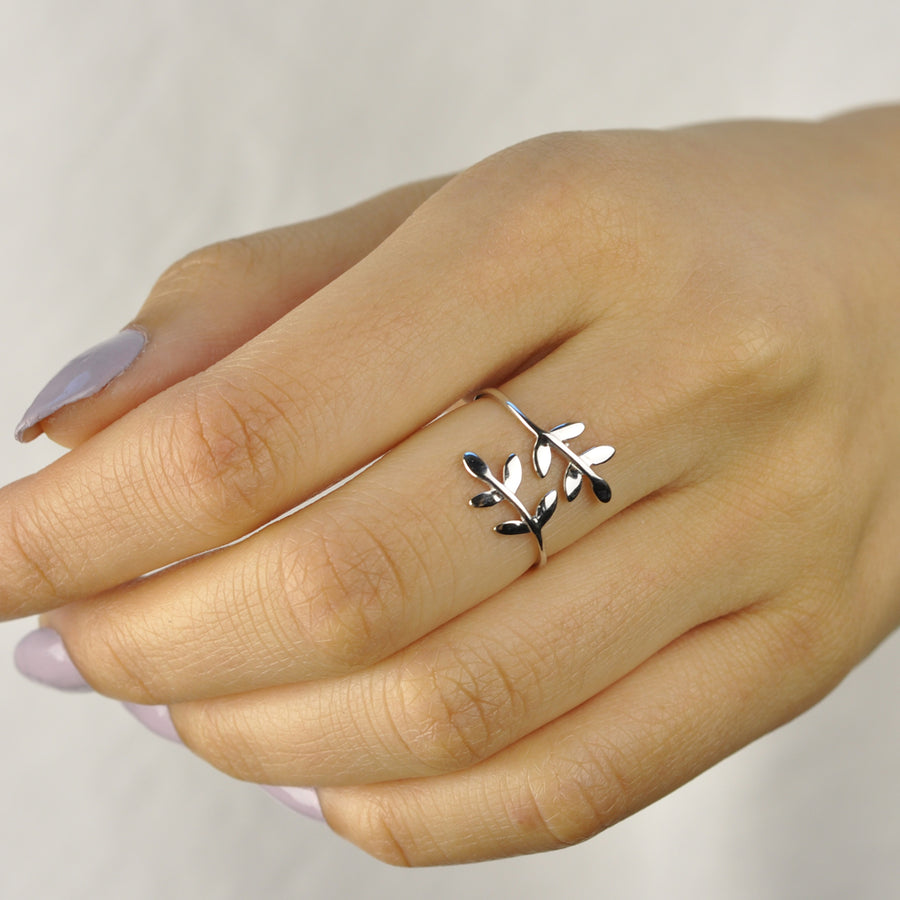 Simplistic silver olive leaves ring