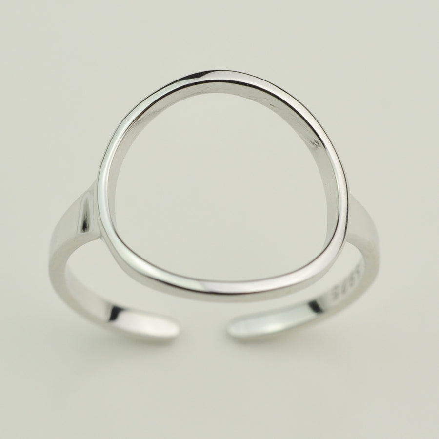Geometrical circle ring