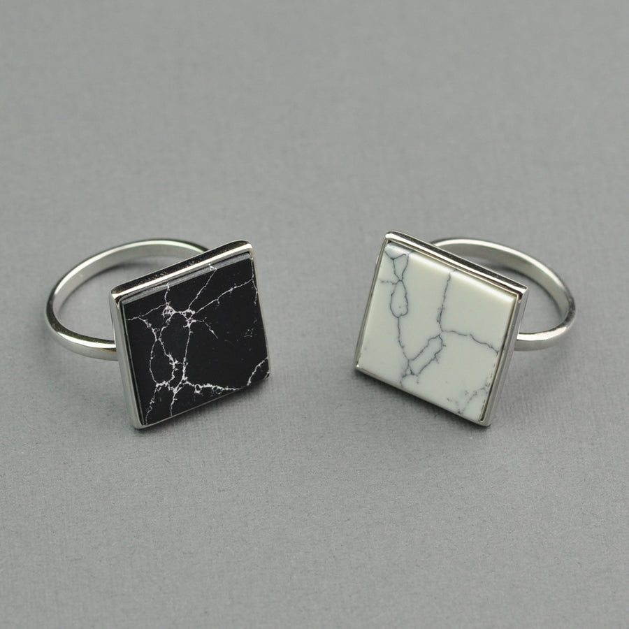 Square marble pattern ring