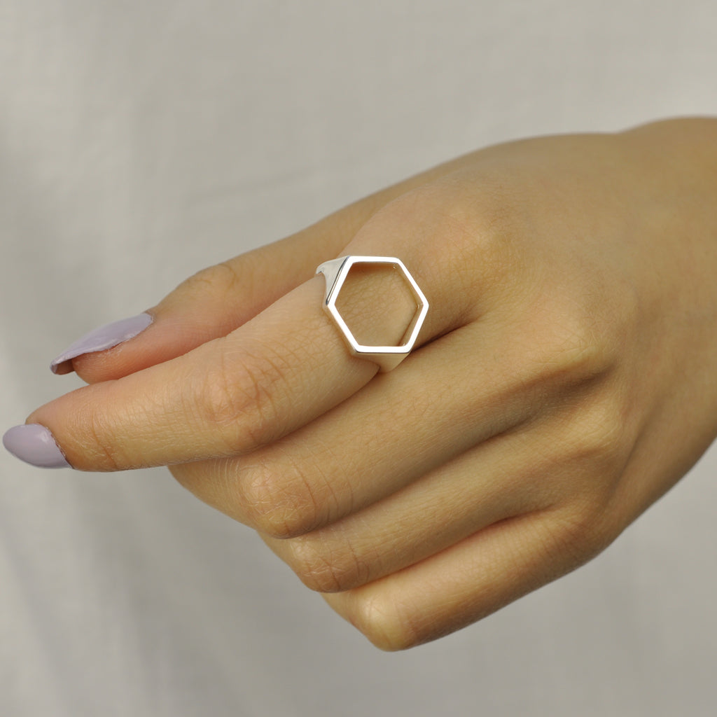 Geometrical ring