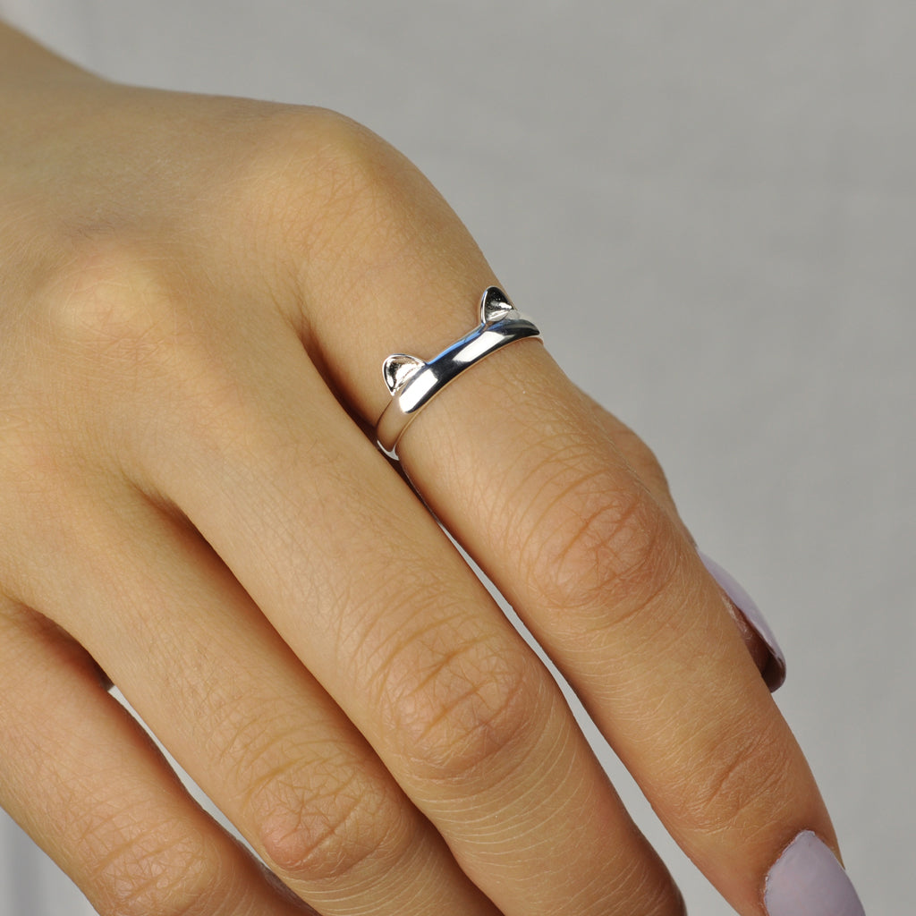 Cat ears cute hugging ring