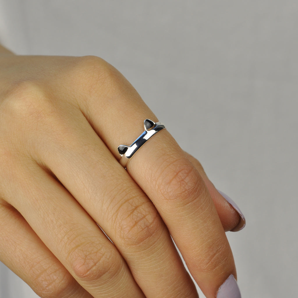 Cat ears cute hugging ring