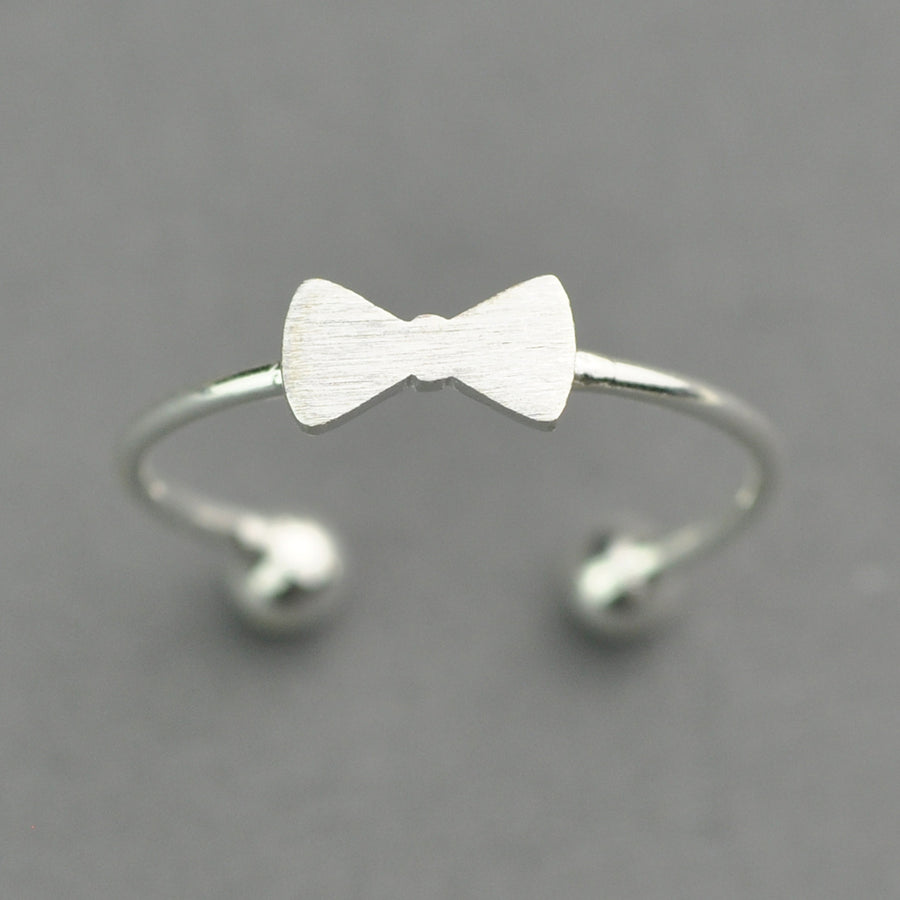 Satin bow ring