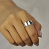 Wide band ring